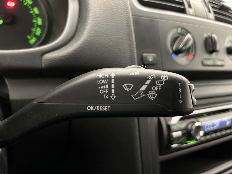 Škoda Fabia 1.2 HTP Ambiente - fotka 12 z 21