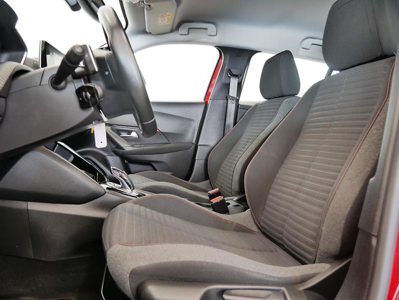 Peugeot 2008 - fotka 11 z 25