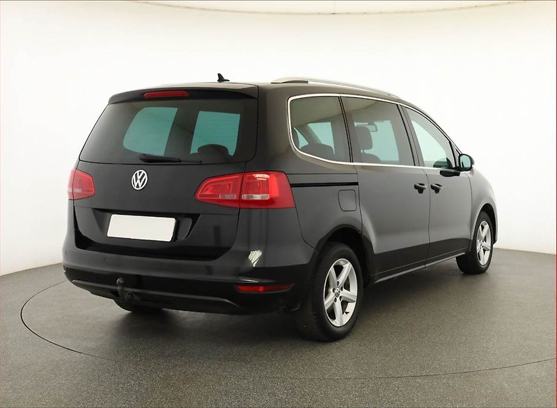 Volkswagen Sharan (2011) 2.0 TDI BMT, Automat - fotka 5 z 18