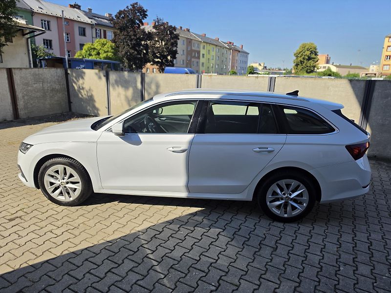 Škoda Octavia (2023) Combi Style 2,0 TDI 110 KW AUT - fotka 2 z 26