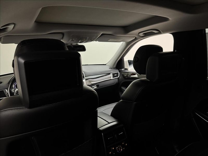 Mercedes-Benz GL 3,0 7-MÍST H/K PANO NZTOP TZ - fotka 44 z 53