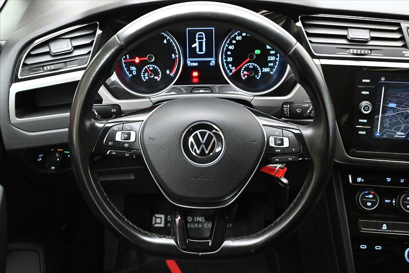 Volkswagen Touran 2,0 TDI 110KW DSG 7míst Záruka - fotka 19 z 34