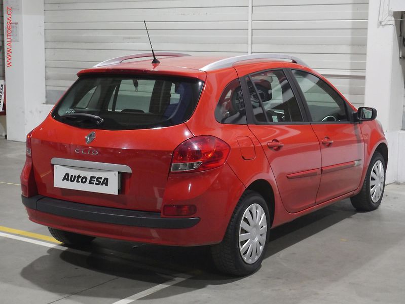 Renault Clio (2012) 1.2, ČR, AC, el. výbava - fotka 6 z 16