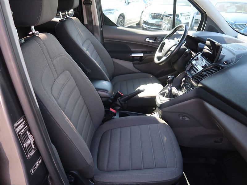Ford Tourneo Connect 1,5 TDCi,74kW,Serv.kn.,tažné - fotka 13 z 29