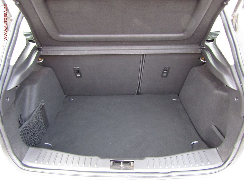 Ford Focus (2015) 1.5 EB, AT, bixen, autoAC - fotka 7 z 18