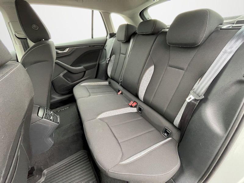 Škoda Scala (2024) 1.0 TSI 85kW Selection - fotka 23 z 34