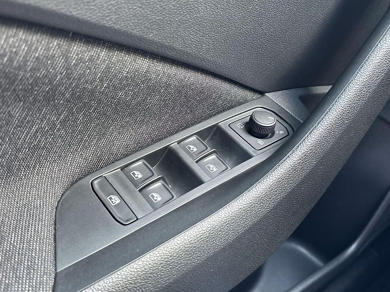 Škoda Kamiq (2023) 1.0 TSI Style - fotka 16 z 28