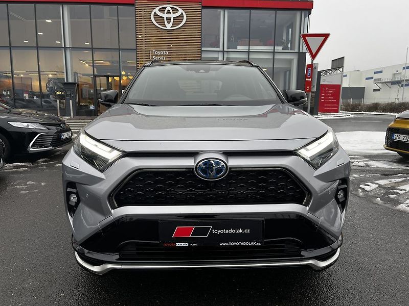 Toyota RAV4 2.5 Plug-in Hybrid ODBĚR IHNED - fotka 11 z 39