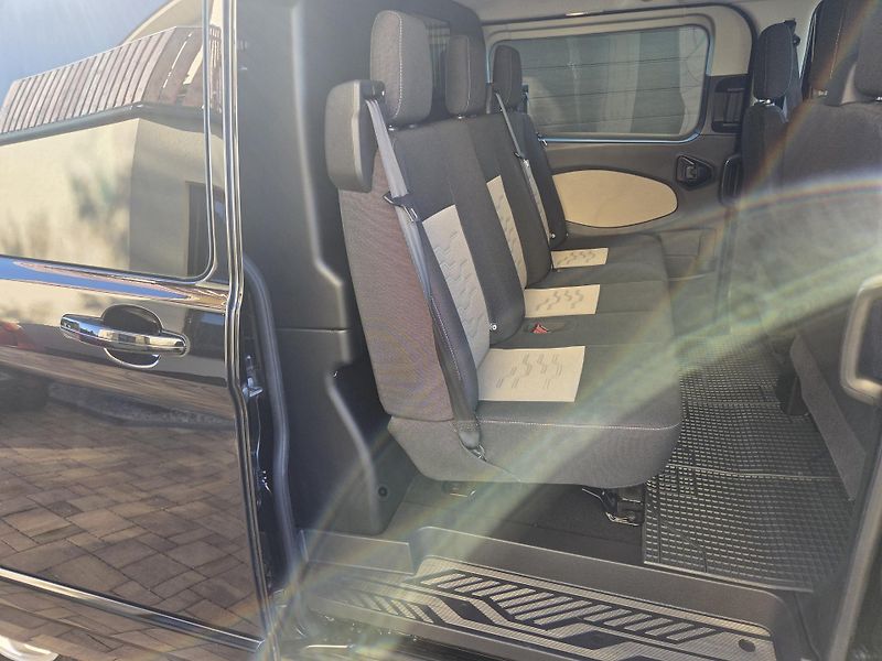 Ford Transit Custom 2.2TDCI L2 114kw 6míst - fotka 18 z 42