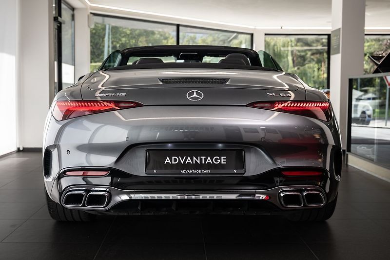 Mercedes-Benz SL 4MATIC+ - fotka 3 z 21