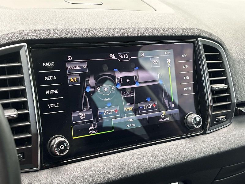 Škoda Karoq (2022) 1.5 TSI DSG Style - fotka 14 z 31