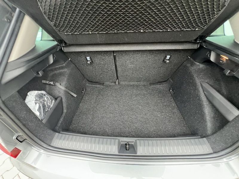 Škoda Kamiq Top Selection 1.0 TSI 85 kW - fotka 15 z 30