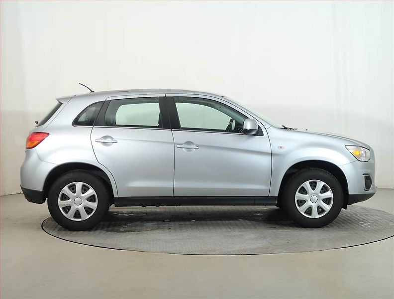 BMW X1 (2009) xDrive20d, 4X4, Automat - fotka 6 z 15