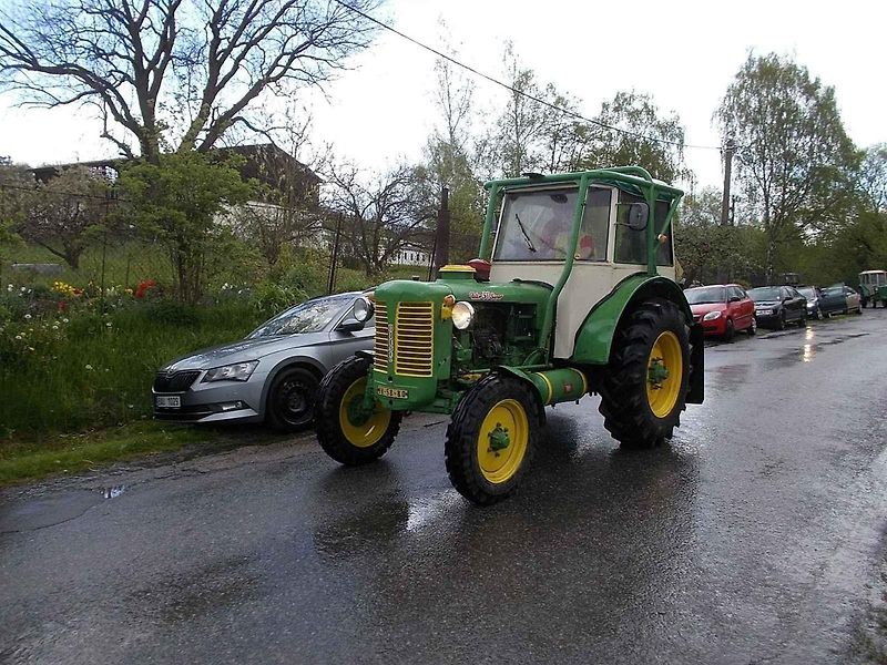 Ze srazu historických traktorů Zetor v Nahorubech.