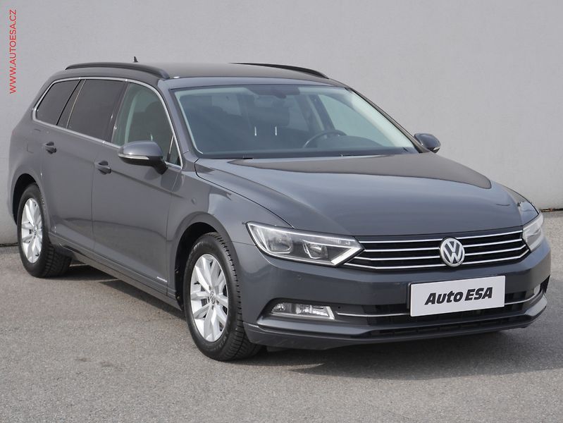 Volkswagen Passat (2015) 2.0TDi, AC, LED, park.asist - fotografie inzerátu