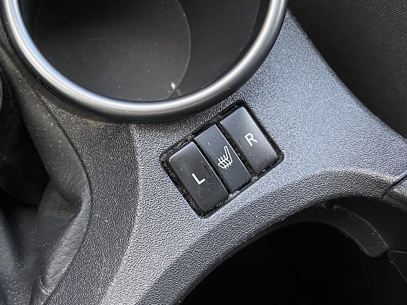 Toyota Verso 1.8i, ČR-1m, Trend, tažné - fotka 15 z 17