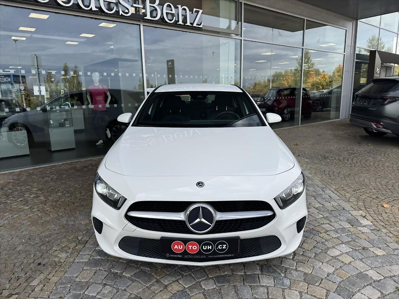 Mercedes-Benz Třídy A A 200 Progressive - fotka 3 z 29