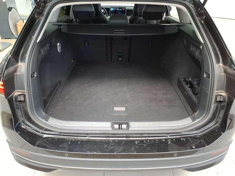 Volkswagen Passat 1.5eTSI ACC Kamera Asistence - fotka 8 z 8