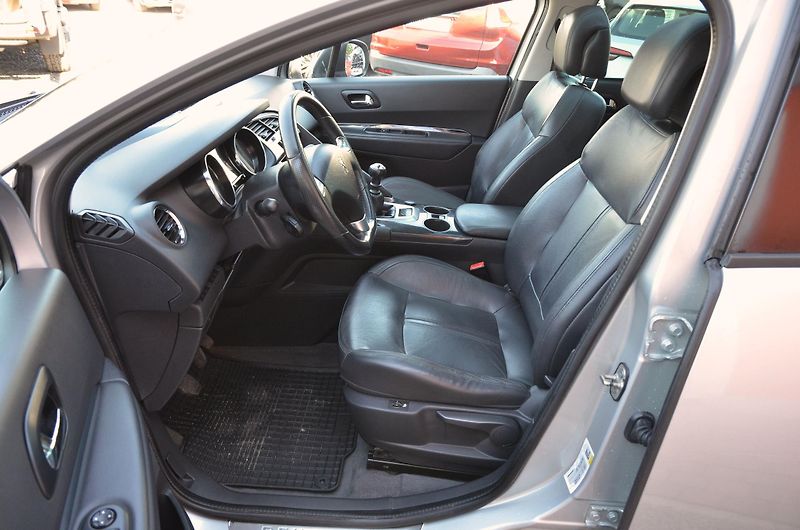 Peugeot 3008 (2015) 1.6 HDi 88kW XENON PANORAMA - fotka 15 z 37