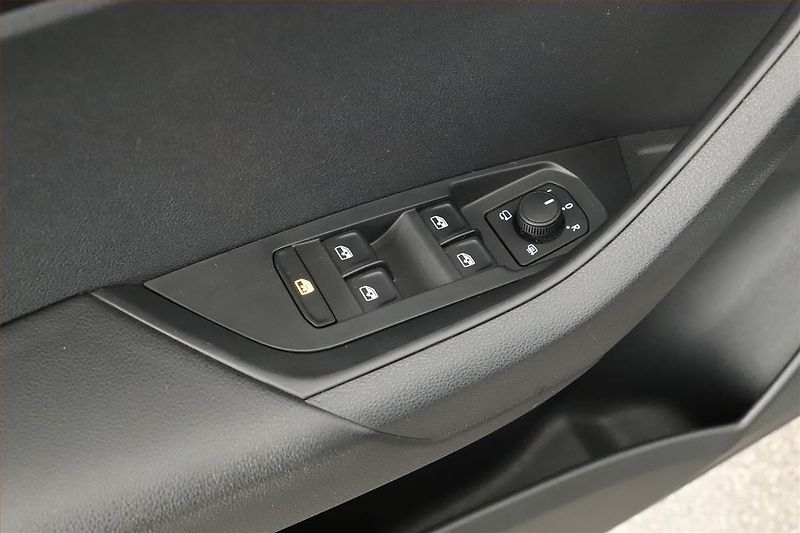 Škoda Karoq (2025) 2.0 TDI - fotka 9 z 20