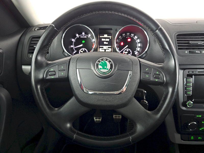 Škoda Yeti (2009) 1.2TSI 77kW XENON PANORAMA - fotka 5 z 21