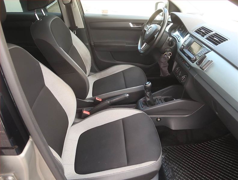 Škoda Fabia (2016) Ambition 1.2 TSI, Serv.kniha - fotka 9 z 16