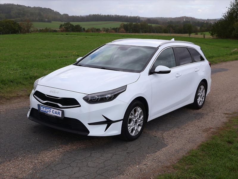 Kia Ceed 1,5 T-GDI 117kW DCT TOP DPH CZ - fotka 3 z 29