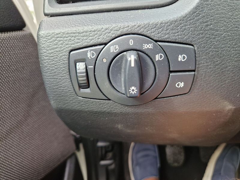 BMW X1 2.0i, 110kW, sDrive - fotka 17 z 32