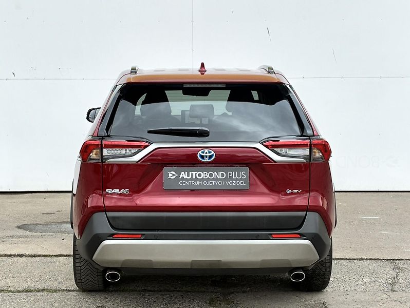 Toyota RAV4 2.5 HSD e-CVT AWD Exe. JBL - fotka 9 z 26