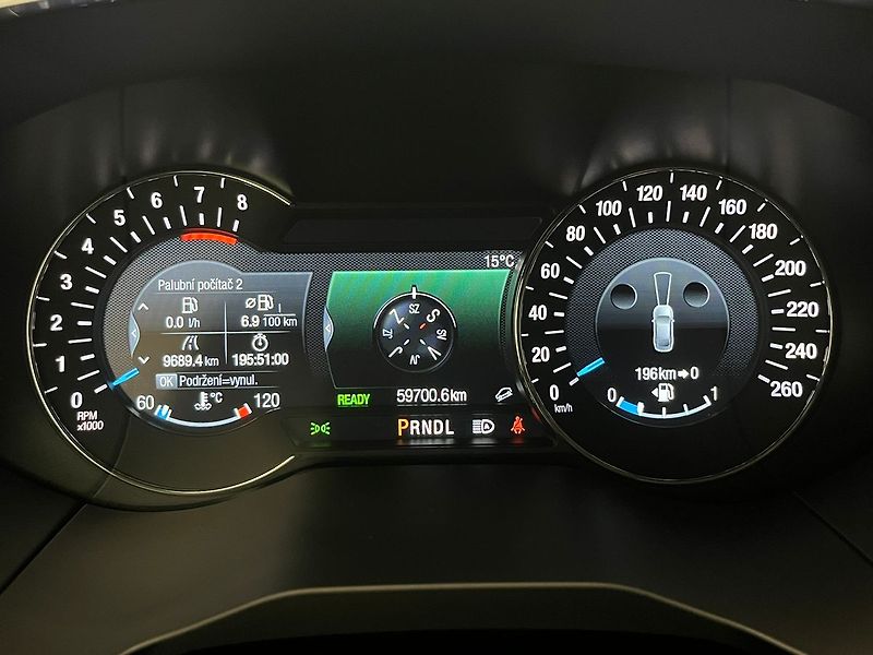 Ford Galaxy 2.5 HEV TITANIUM 7 míst - fotka 13 z 70