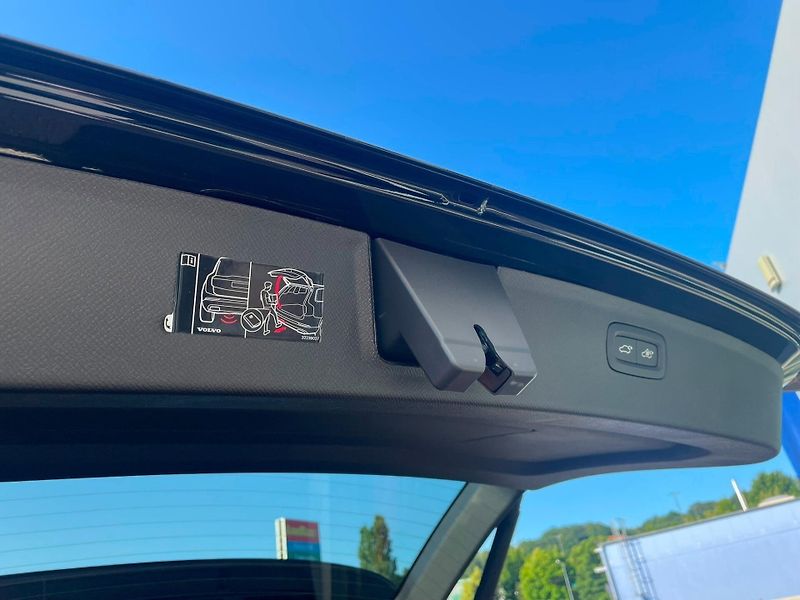 Volvo XC90 (2024) 4x4, Nejvyšší výbava, Vzduch.p - fotka 24 z 29