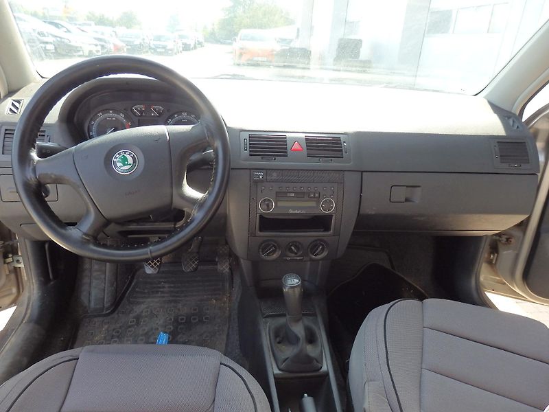 Škoda Fabia 1.4 16V 59 kW LPG do 2033 - fotka 11 z 13