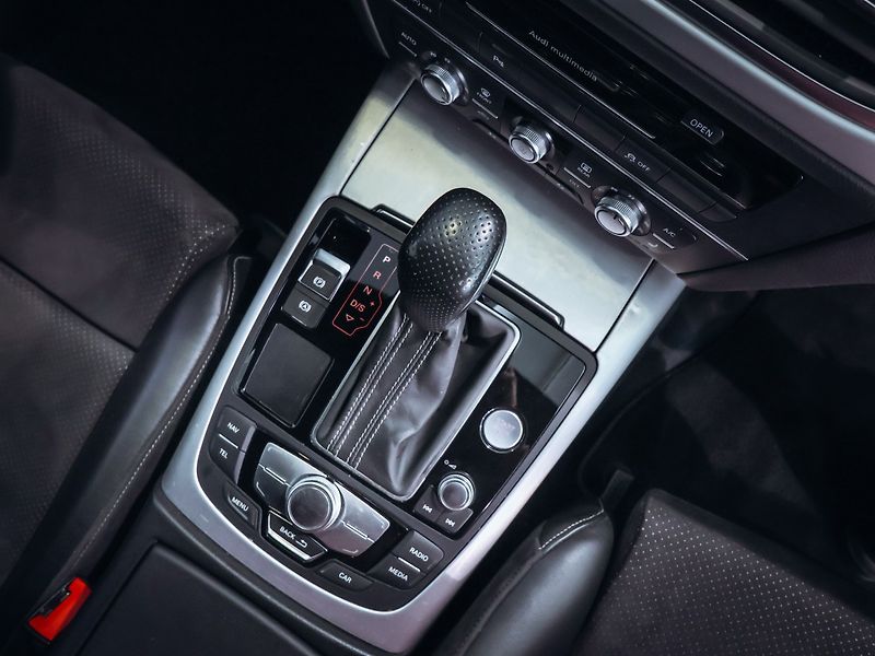 Audi A6 3.0 BiTDI, Quattro S-line - fotka 24 z 29