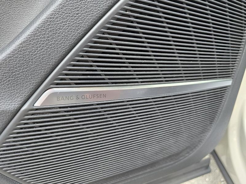 Audi Q7 3.0 V6 250kW MATRIX KŮŽE WEBAS - fotka 40 z 61