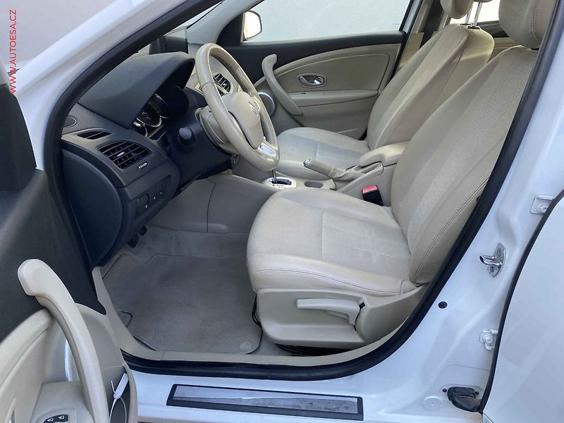 Renault Fluence (2012) 1.5dCi, ČR, Automat - fotka 9 z 18