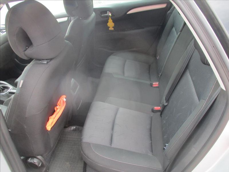 Citroën C4 1,6 HDi, klima,serv.kniha,CZ - fotka 11 z 24