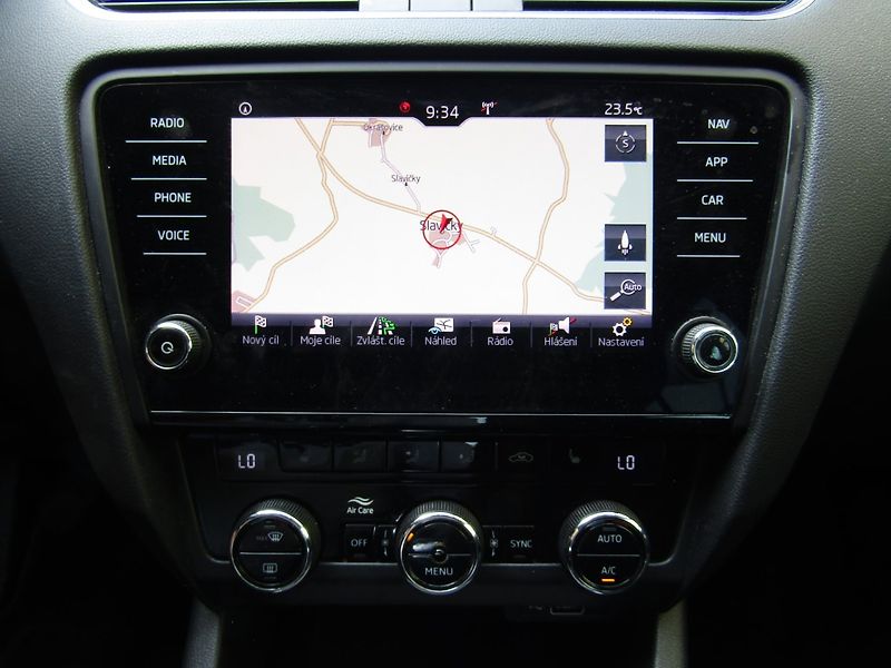 Škoda Octavia (2019) 1.5 TSI 110kW DSG - fotka 32 z 40