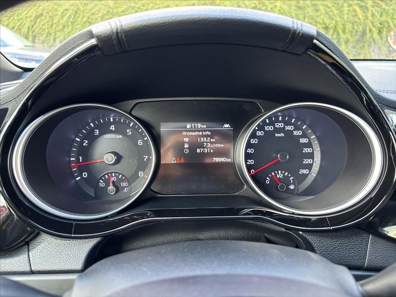 Kia XCeed 1,5 TGDi Spring Edition ZÁRUKA - fotka 46 z 46