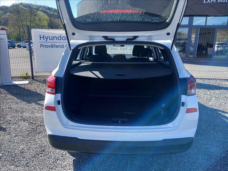 Hyundai i30 1,0 T-GDI MT SMART - fotka 20 z 20