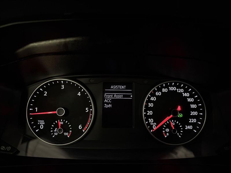 Volkswagen Transporter 2.0TDI 150kW 4MOTION KOMBI 1M - fotka 19 z 39