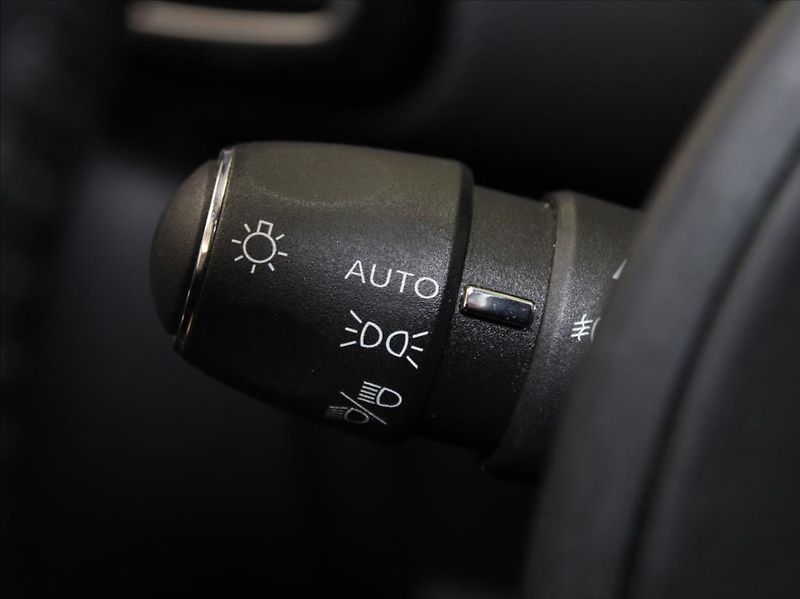 Citroën C5 Aircross 1,6 PHEV 225k. Max. 59tkm. - fotka 17 z 23