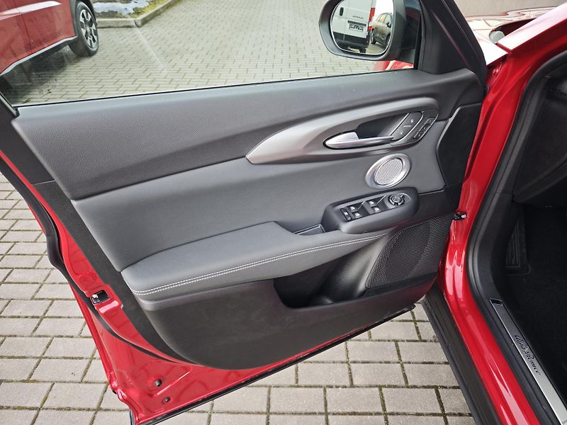 Alfa Romeo Tonale (2026) 1,5 Sport Speciale 1,5T 175 PS - fotka 20 z 41