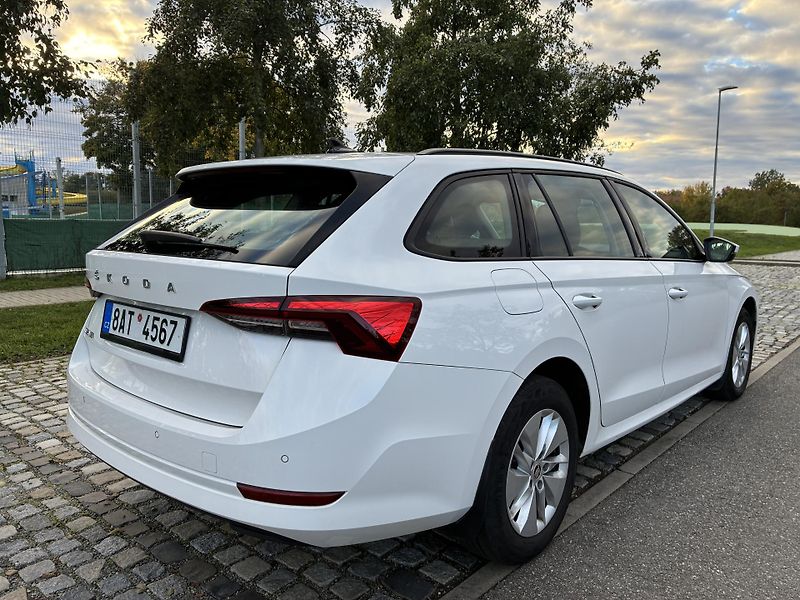 Škoda Octavia IV 2,0 TDI Ambition - fotka 3 z 15
