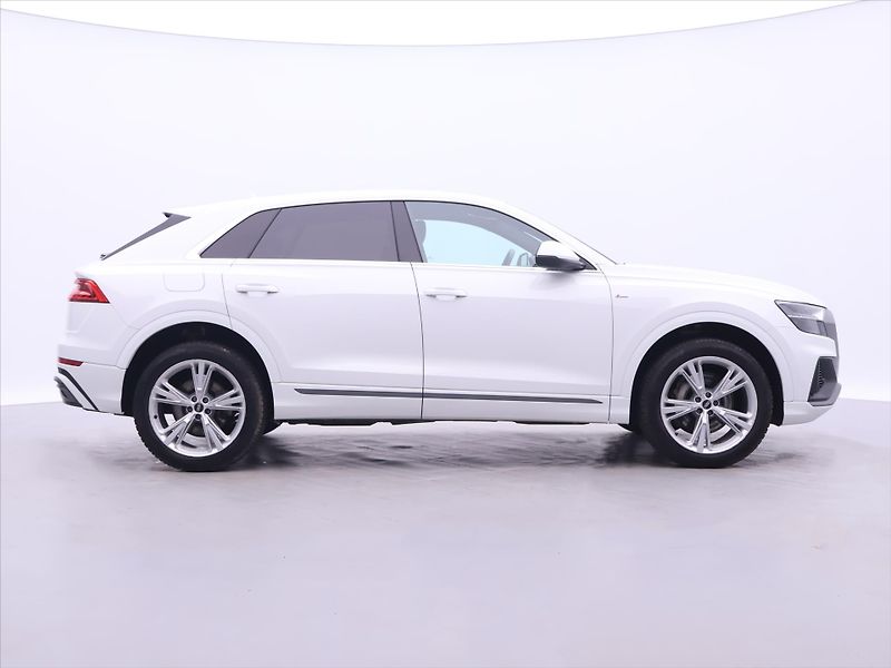Audi Q8 3,0 250 kW 4x4  DPH - fotka 8 z 38