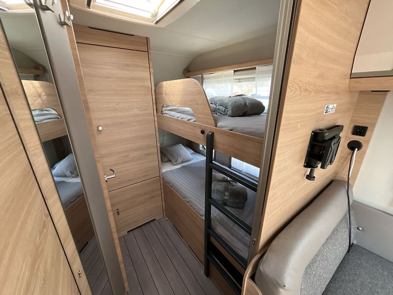 Knaus (2027) Südwind 500 QDK BLACK SELECTIO - fotka 14 z 18
