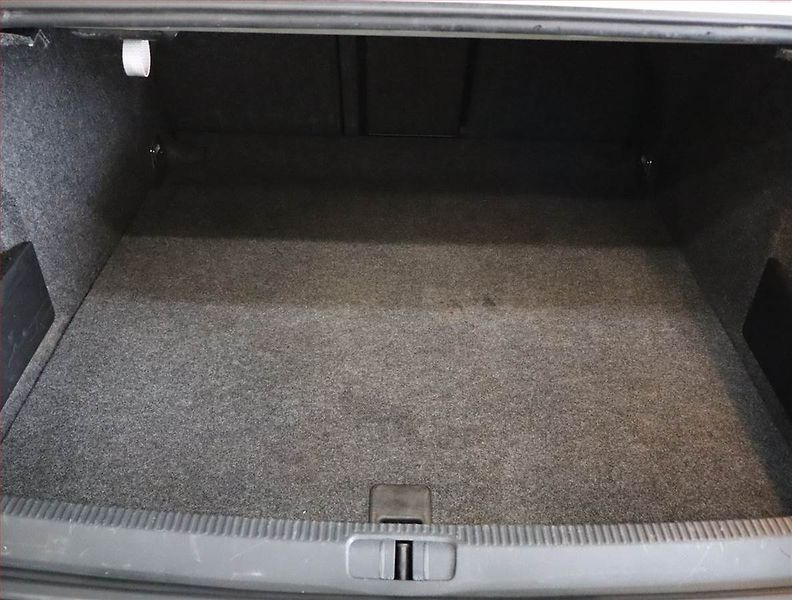 Volkswagen Passat (2007) Business 2.0 TDI, po STK - fotka 14 z 21
