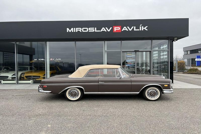 Mercedes-Benz Ostatní 300SE CABRIO - fotka 7 z 17