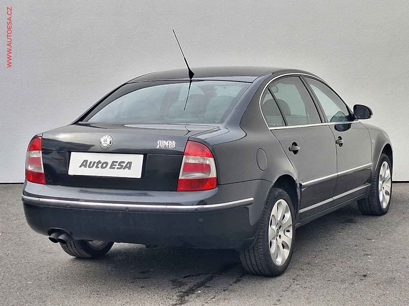 Škoda Superb (2007) 2.5TDi, ČR, AT - fotka 4 z 16