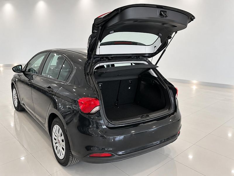 Fiat Tipo (2016) - fotka 11 z 22