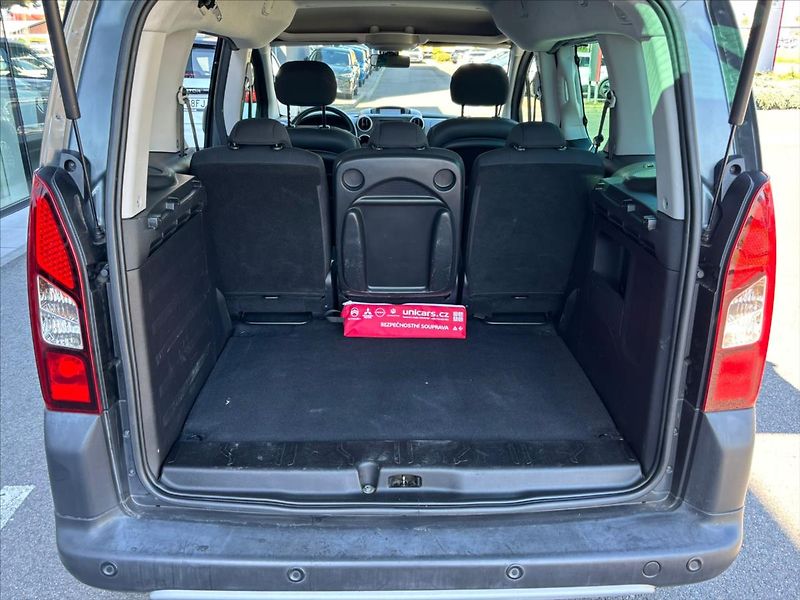 Citroën Berlingo 1,6 BlueHDI  ČR, 1.maj. - fotka 11 z 25